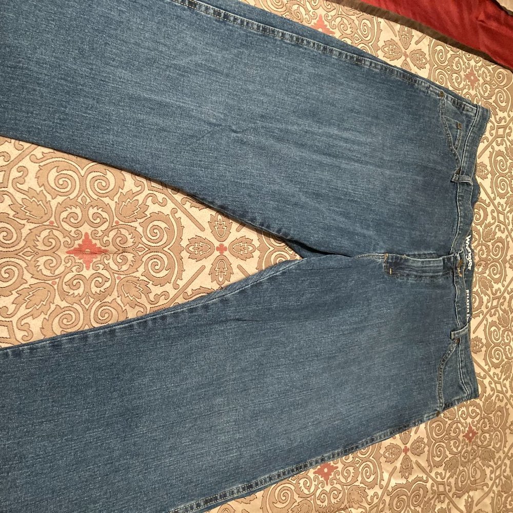 Wrangler Relaxed Fit Men's Jeans  42X32